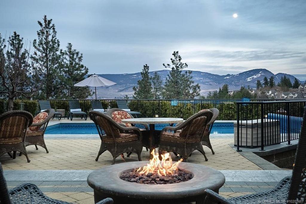 Under The Tree - Bed & Breakfast Kelowna Exterior foto