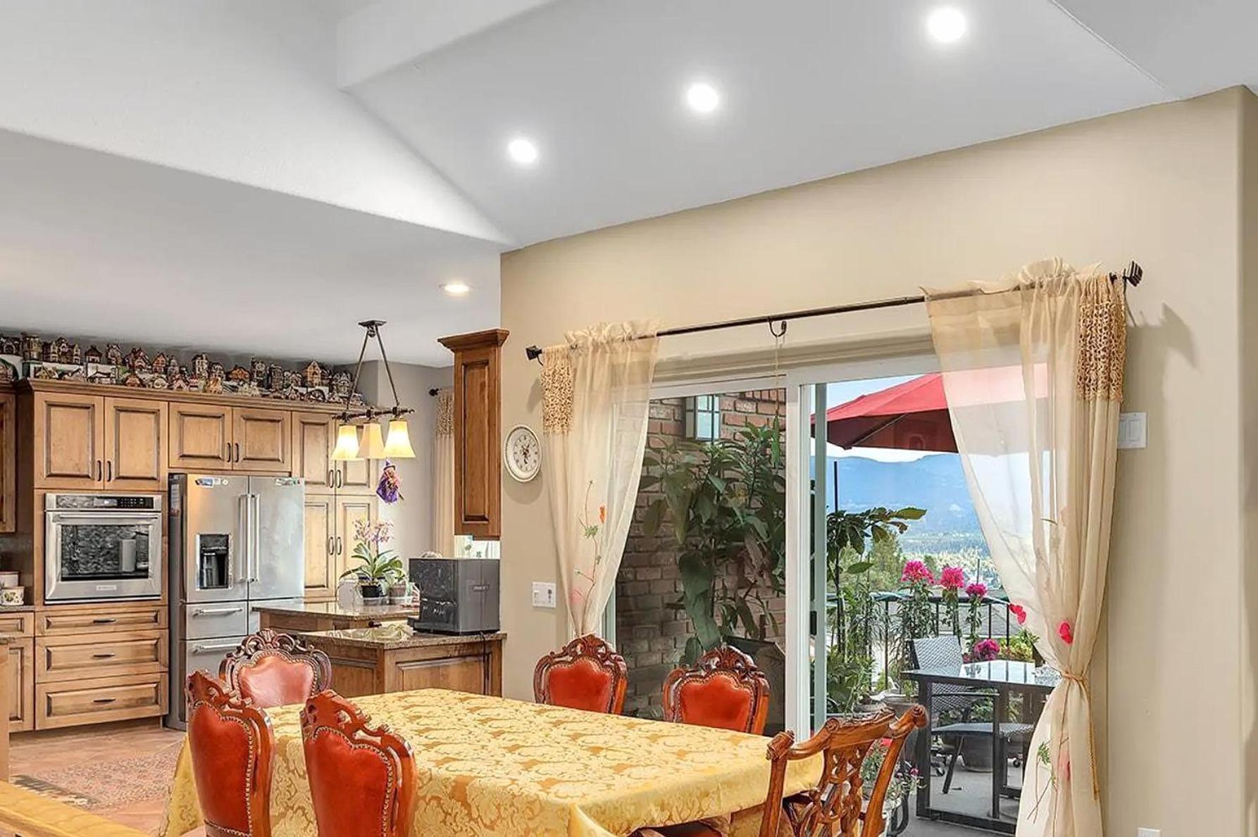 Under The Tree - Bed & Breakfast Kelowna Exterior foto